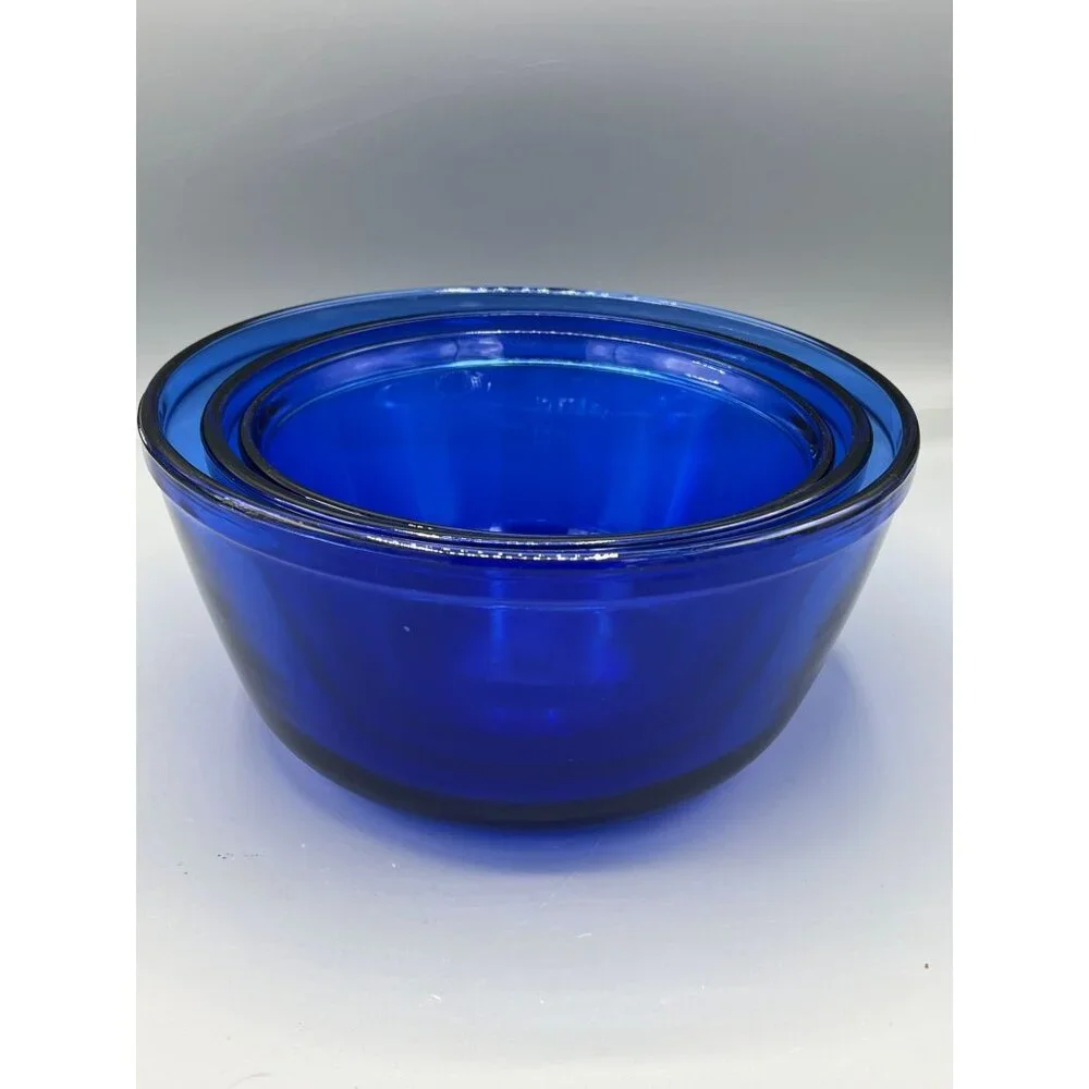 3 Anchor Hocking Cobalt Blue Glass Nesting Mixing Bowls 1 Qt 1.5 Qt and 2.5 Qt